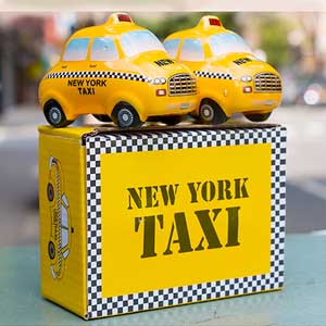 New York City Salt and Pepper Shaker Set